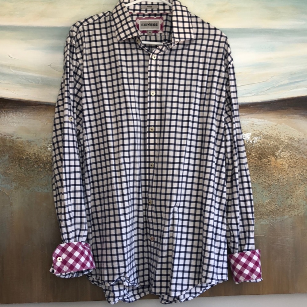 Men’s plaid & detailed button up